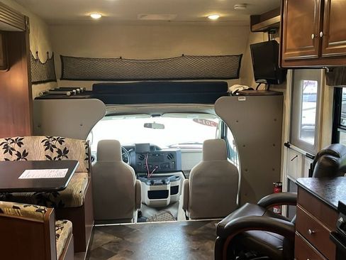 Used 2013 Ford E-450 and Econoline 450 Super Duty w/ Motorhome Prep Pkg image 25