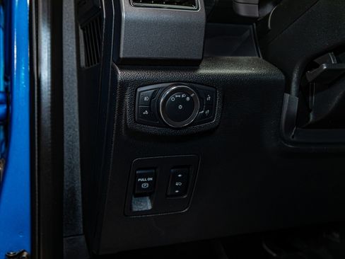 Used 2019 Ford F150 XLT w/ Equipment Group 302A Luxury AWD/4WD image 16