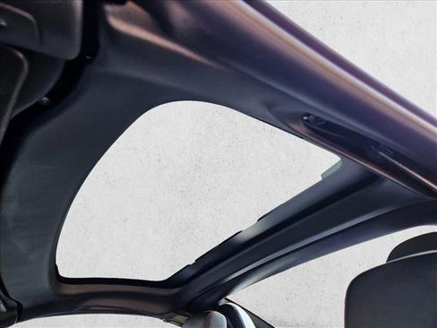 Used 2017 Mercedes-Benz SLC 43 AMG image 16