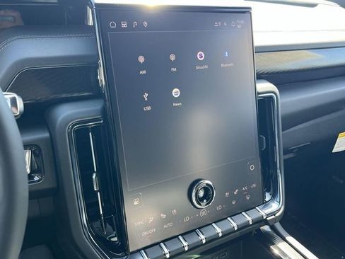 New 2026 GMC Yukon AT4 w/ AT4 Premium Package image 7