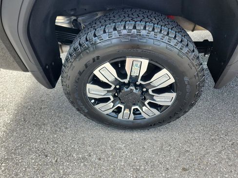 Certified 2025 GMC Sierra 2500 Denali w/ Denali Reserve Package AWD/4WD image 6