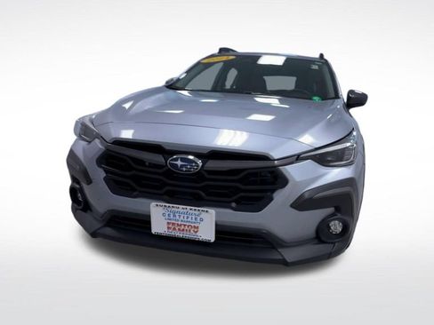 Used 2024 Subaru Crosstrek 2.5i Limited AWD/4WD image 3