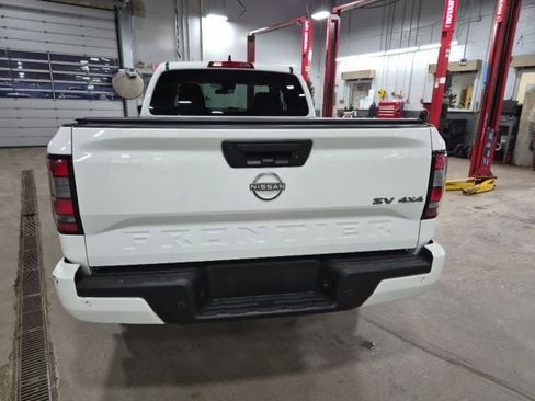 Used 2022 Nissan Frontier SV w/ Technology Package AWD/4WD image 7