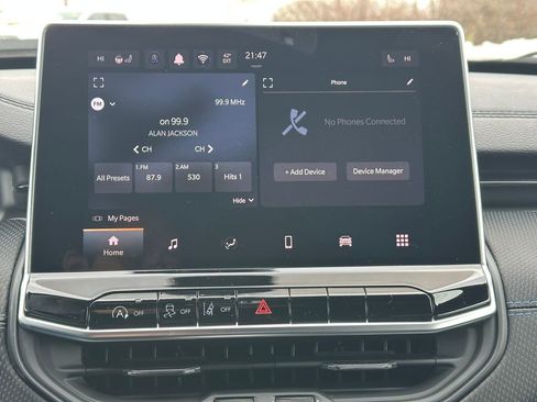 New 2026 Jeep Compass Latitude AWD/4WD image 28