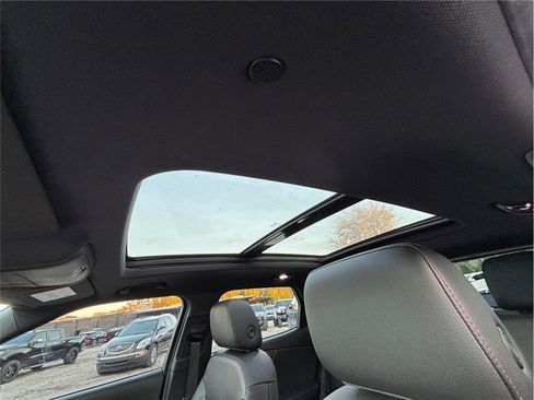 Used 2019 Chevrolet Blazer RS w/ Sun and Wheels Package image 34