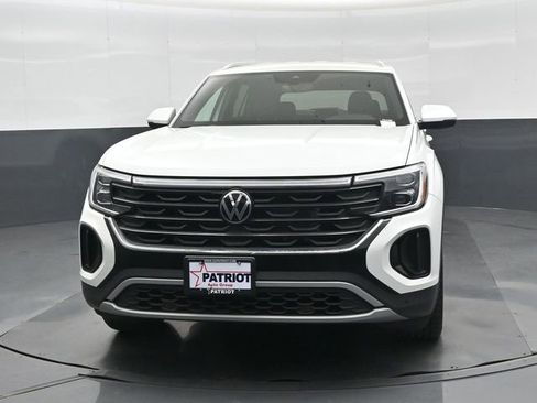 Used 2025 Volkswagen Atlas Cross Sport SE AWD/4WD image 8
