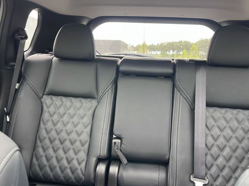 Used 2025 Mitsubishi Outlander SEL image 23