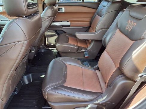 Certified 2022 Ford Explorer King Ranch AWD/4WD image 11