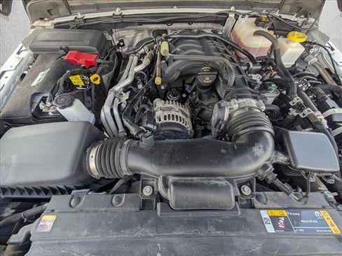 Used 2025 Jeep Gladiator Mojave w/ Convenience Group AWD/4WD image 22