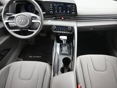 Certified 2023 Hyundai Elantra SEL FWD image 12