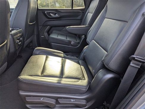 Used 2022 Chevrolet Tahoe Z71 w/ Luxury Package image 11