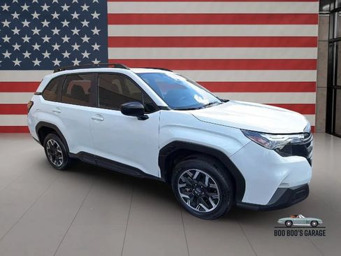 Used 2025 Subaru Forester AWD/4WD image 8