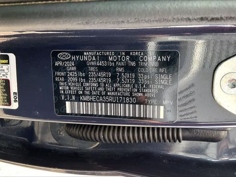 Used 2024 Hyundai Kona Limited AWD/4WD image 34