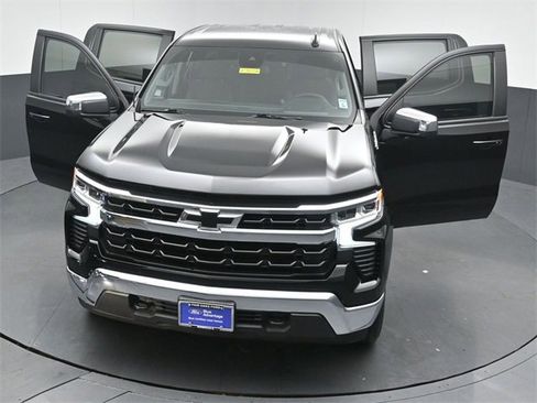 Used 2023 Chevrolet Silverado 1500 LT image 49