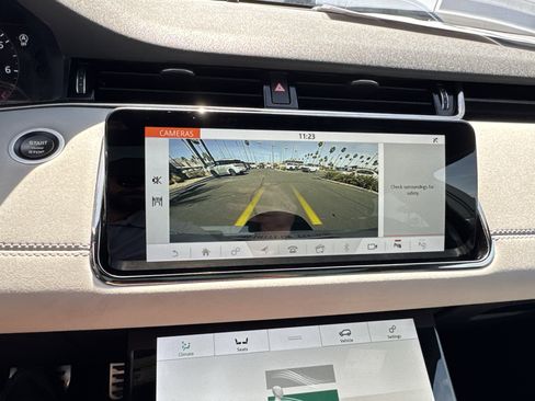 Used 2020 Land Rover Range Rover Evoque First Edition image 15