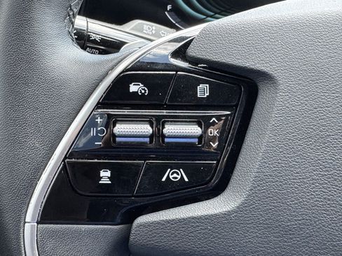 Used 2023 Kia Niro EX image 21
