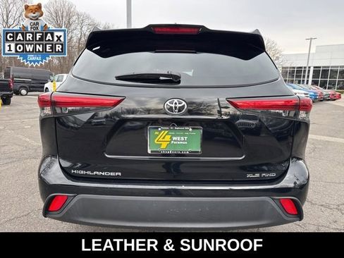 Used 2023 Toyota Highlander XLE image 17