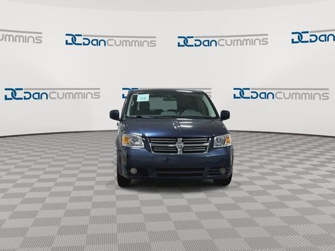 Used 2008 Dodge Grand Caravan SXT w/ Trailer Tow Group image 3