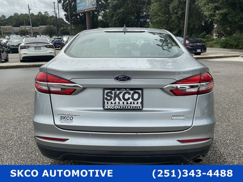 Used 2020 Ford Fusion SEL FWD image 4