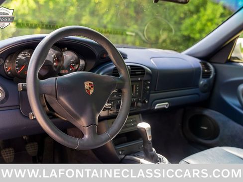 Used 2002 Porsche 911 Carrera RWD image 4