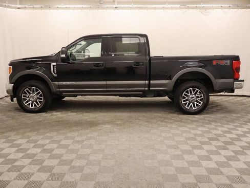 Used 2019 Ford F250 Lariat w/ Lariat Ultimate Package AWD/4WD image 2
