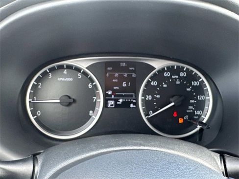 New 2025 Nissan Kicks Play S image 33