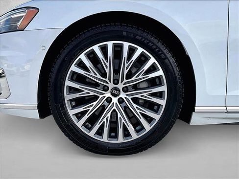 Used 2021 Audi A8 L 3.0T w/ Executive Plus Package AWD/4WD image 10