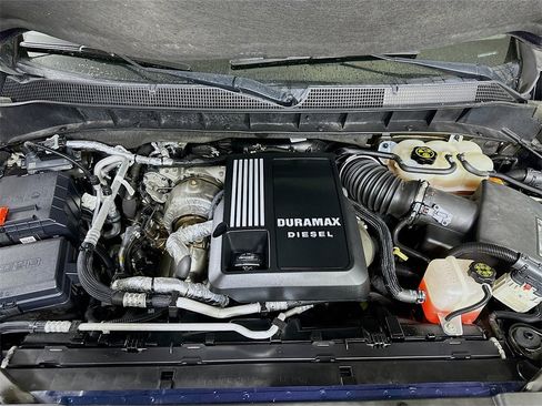 Used 2020 Chevrolet Silverado 1500 RST w/ All-Star Edition image 9