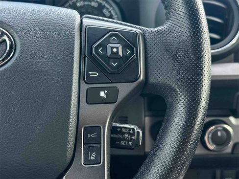 Used 2023 Toyota Tacoma TRD Off-Road image 27