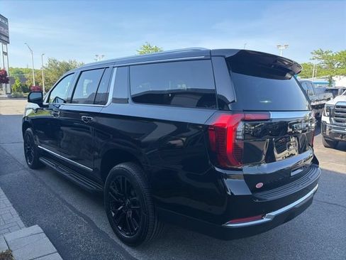 New 2026 GMC Yukon XL Elevation w/ LPO, Elevation Black Package AWD/4WD image 6