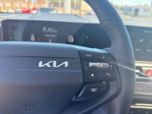 New 2026 Kia Sportage S image 28