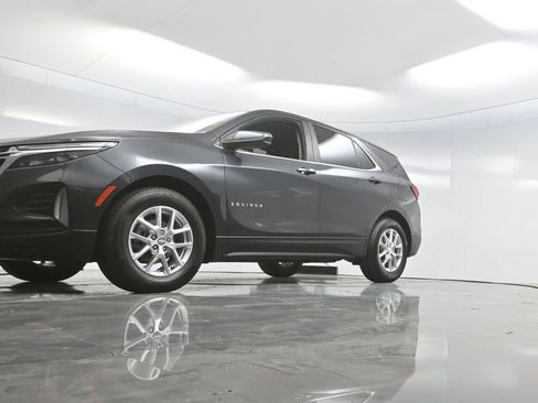 Used 2022 Chevrolet Equinox LT FWD image 37