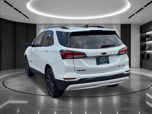 Used 2022 Chevrolet Equinox RS AWD/4WD image 4