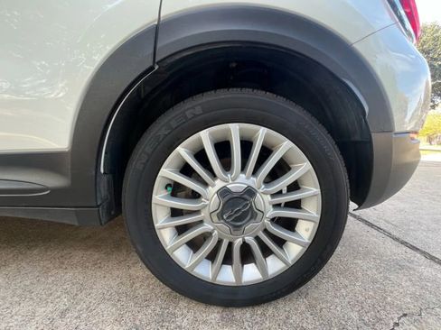 Used 2017 FIAT 500X Lounge image 17