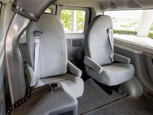 Used 2011 Ford E-150 and Econoline 150 RWD image 18