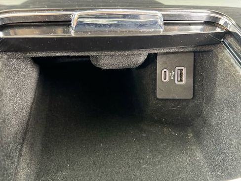 Used 2023 Lincoln Nautilus AWD image 22