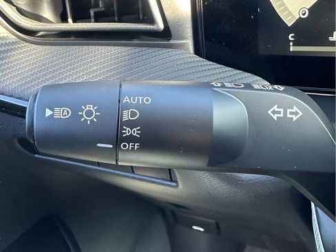 New 2026 Nissan Kicks SR w/ Cold Weather Package image 20