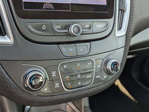 Used 2024 Chevrolet Malibu LT image 17