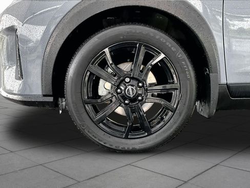 Used 2024 Nissan Kicks SV w/ Exterior Package FWD image 11