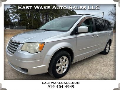 Used 2009 Chrysler Town & Country Touring w/ Family Value Group