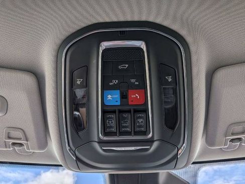 Used 2024 Jeep Grand Cherokee Limited 4xe AWD/4WD image 26