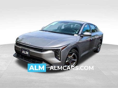 Used 2025 Kia K4 FWD image 1