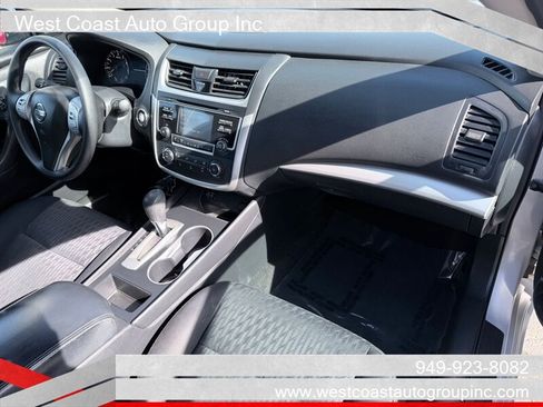 Used 2017 Nissan Altima 2.5 S w/ Power Driver Seat Package FWD image 10