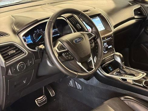 Used 2016 Ford Edge Sport w/ Equipment Group 401A AWD/4WD image 10