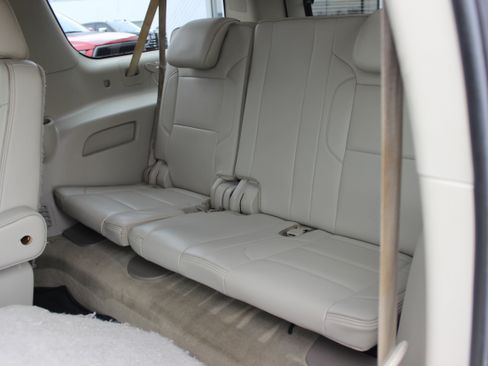 Used 2015 GMC Yukon XL Denali image 21