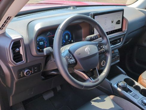 Used 2025 Ford Bronco Sport Outer Banks w/ Outer Banks Tech Package+ AWD/4WD image 13