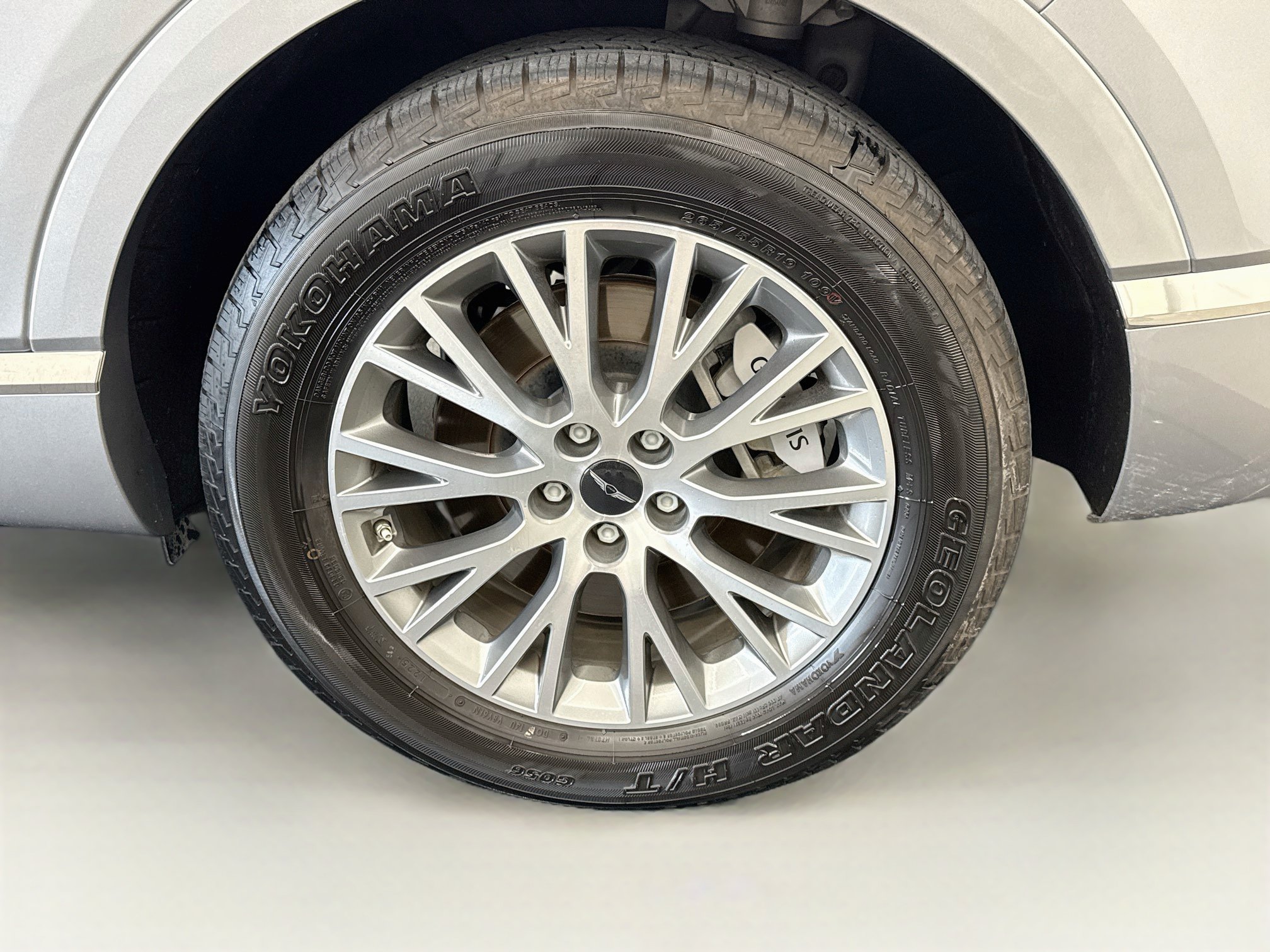 Used 2025 Genesis GV80 2.5T Standard AWD/4WD image 11