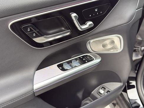 New 2025 Mercedes-Benz GLC 350e 4MATIC image 14