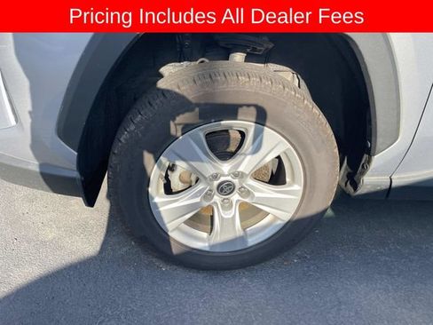 Used 2021 Toyota RAV4 XLE w/ Convenience Package AWD/4WD image 2