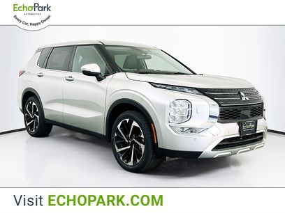 Used 2024 Mitsubishi Outlander SE
